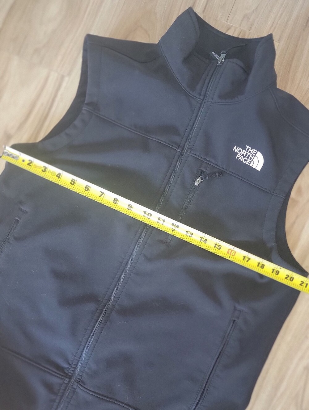 The North Face Black Men's Softshell Vest with Zip Pockets - Picture 3 of 5